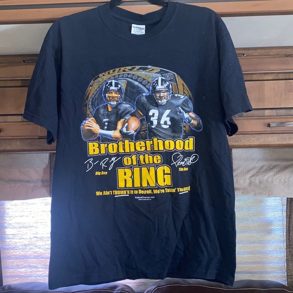 🌸Pittsburgh Steelers Brotherhood of the Ring T shirt M - Picture 2 of 3